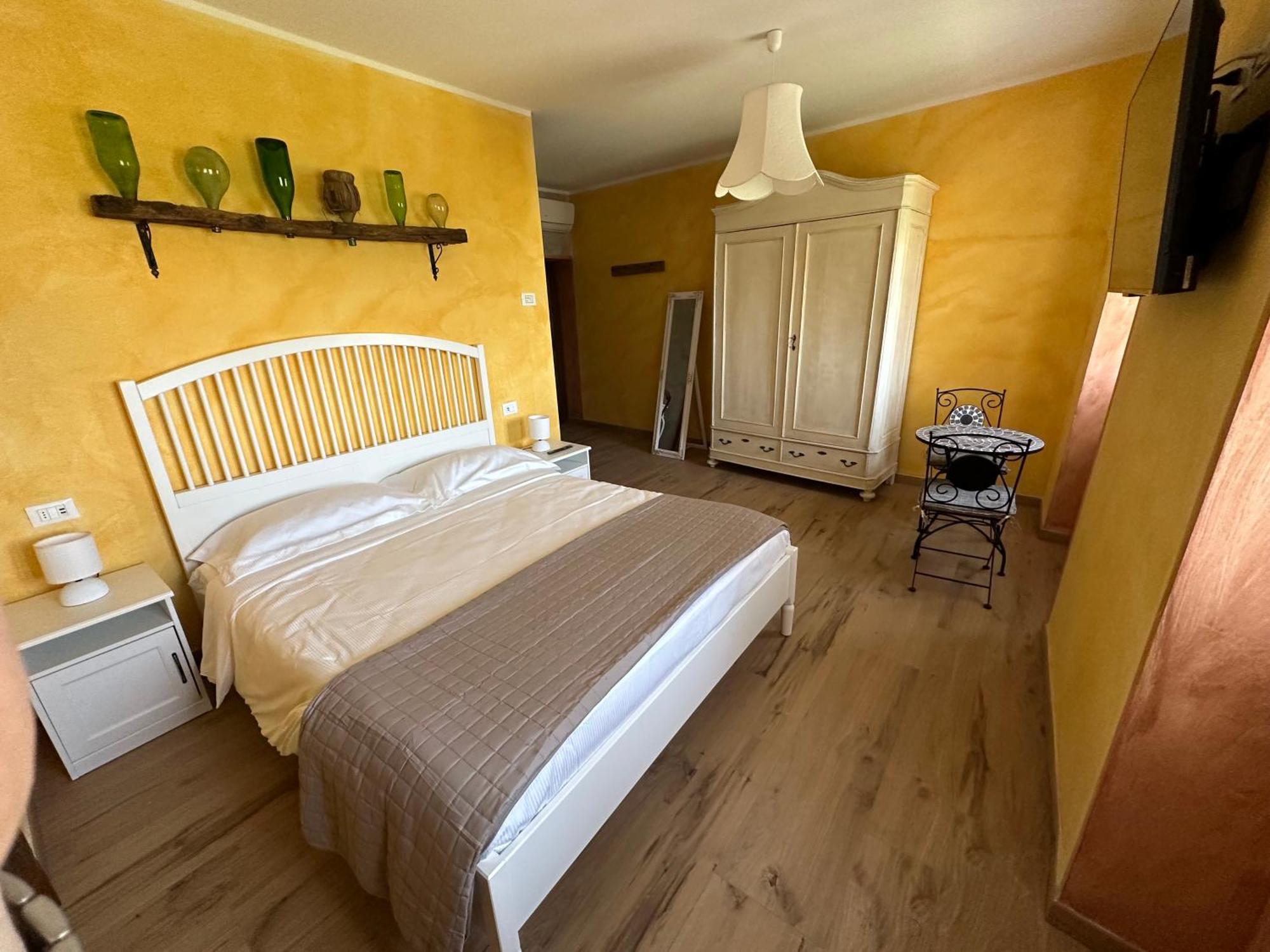 Nel Caruggio - B&B Mornese Экстерьер фото