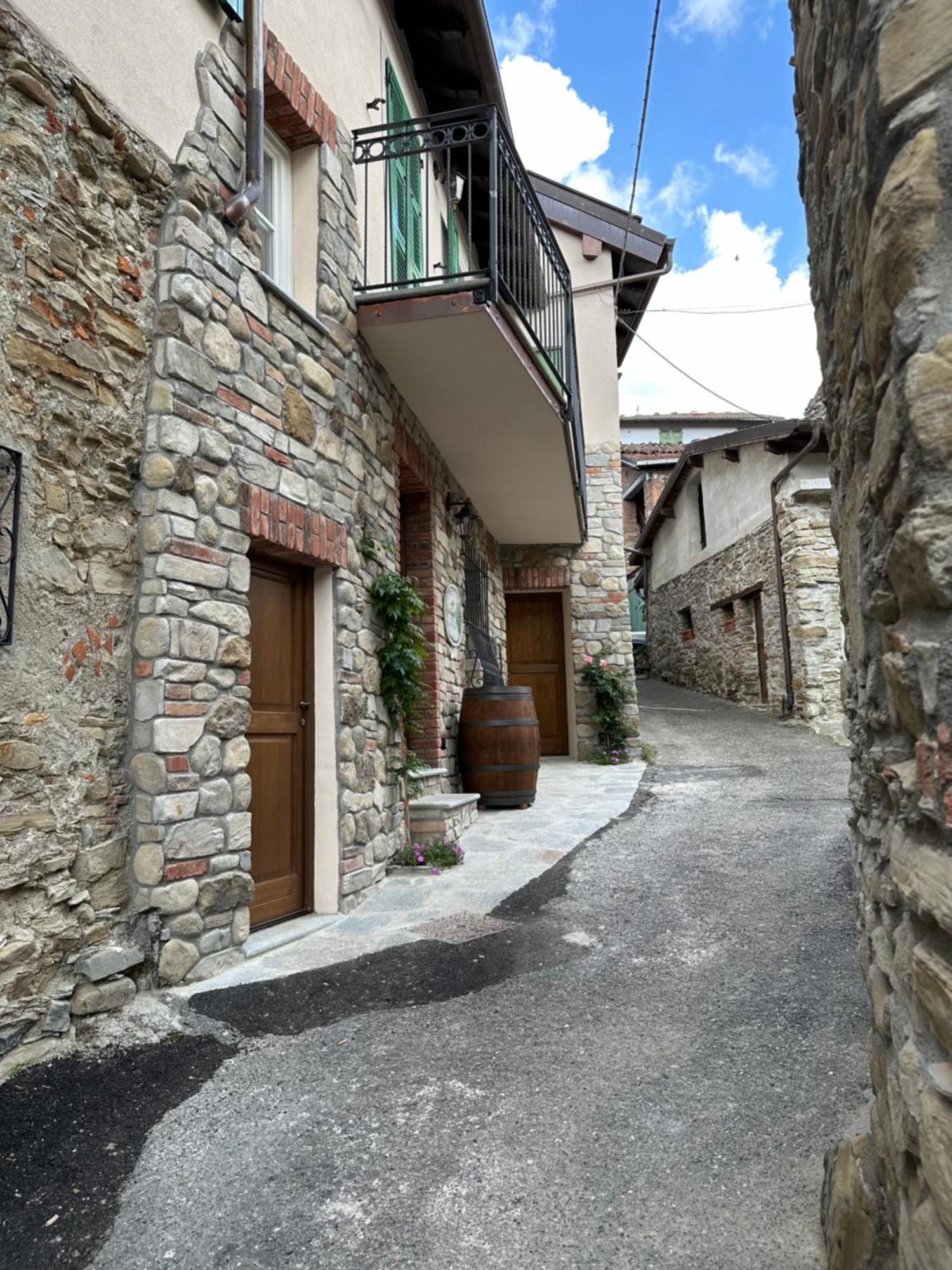 Nel Caruggio - B&B Mornese Экстерьер фото